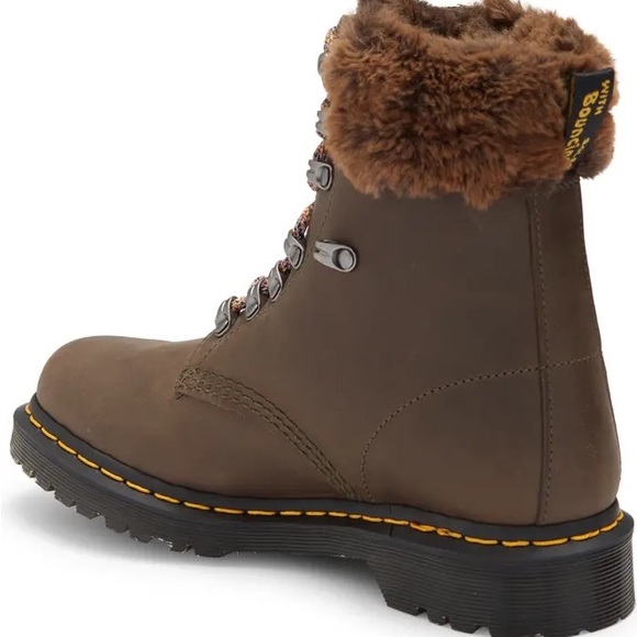 1460 Serena Faux Fur Trim Brown Boot DR. MARTENS size 6 - Picture 3 of 12